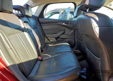 2013 Ford Focus Titanium из США, поврежденный, VIN 1FADP3J25DL280555